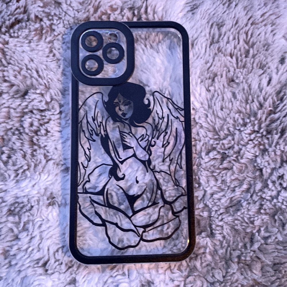 This is a never used 11 pro apple phone case